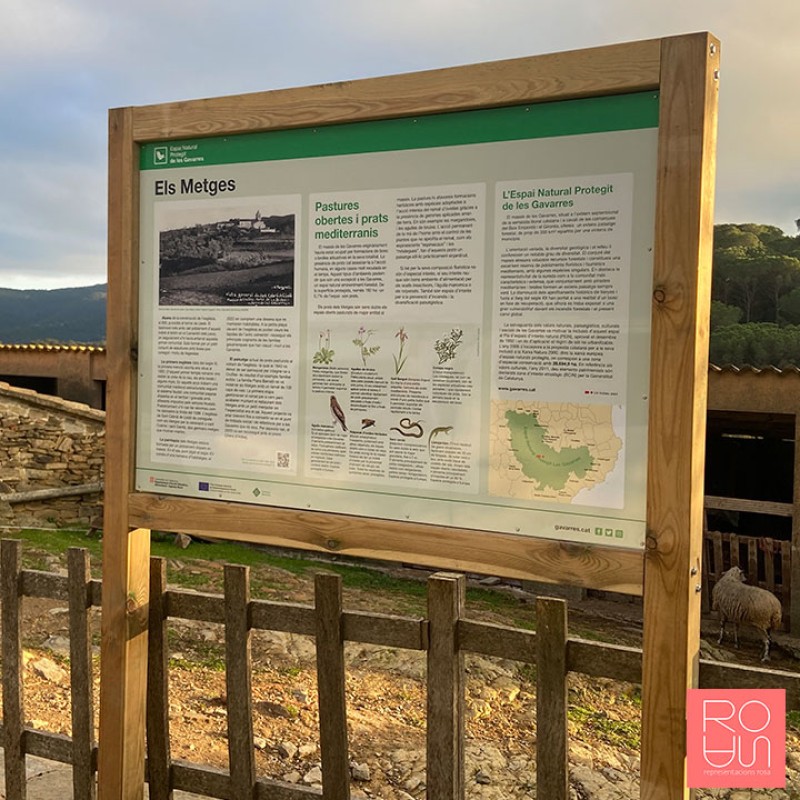 Cartellera de senyalització espais naturals protegits